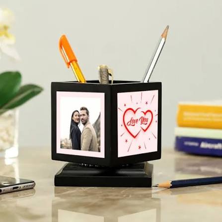 Revolving Pen Stand